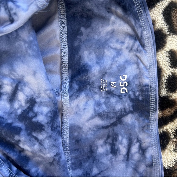 DSG Women’s Blue Tie-Dye Looking Leggings - Picture 3 of 6